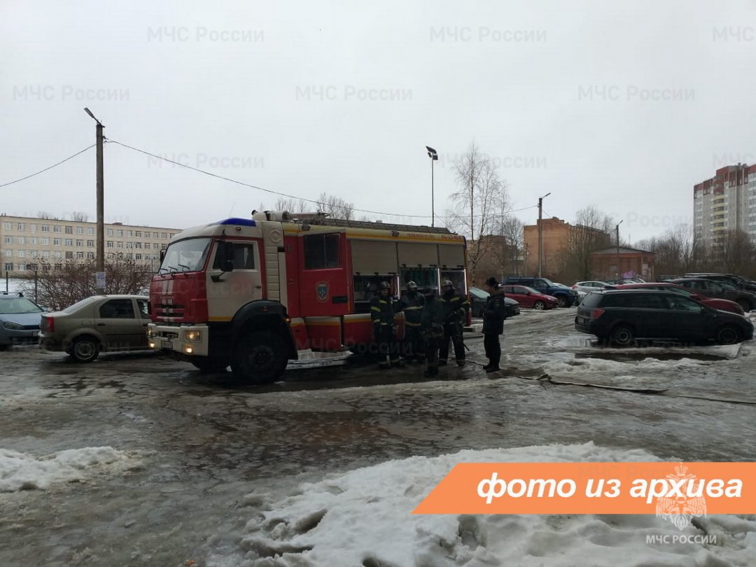 Пожарно-спасательные подразделения Ленинградской области ликвидировали пожар в Кировском районе